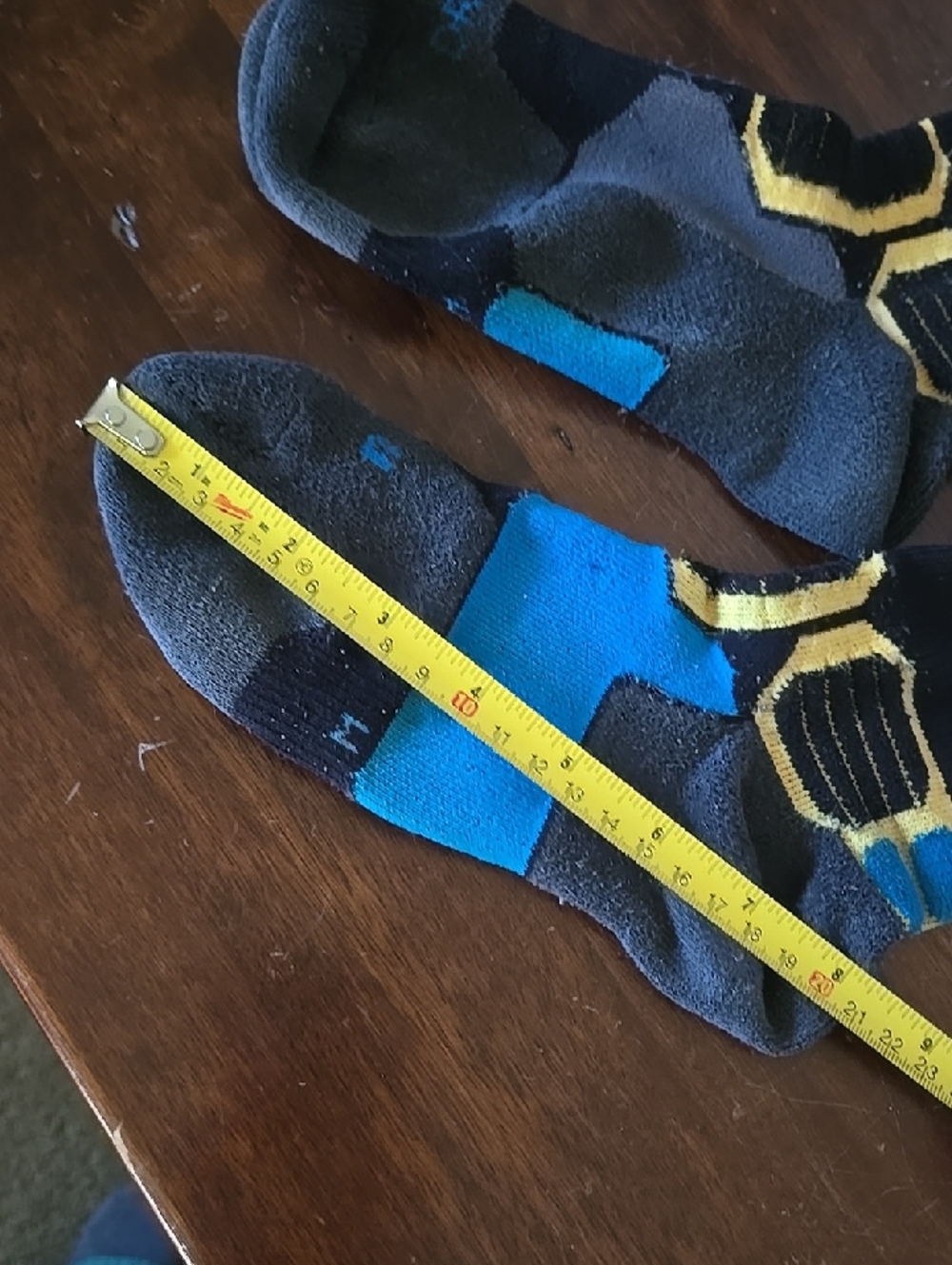 Nike Med Boy Hyperelite Circuit Crew Socks Black Blue Yellow ULTRA RARE STYLE - Picture 4 of 16